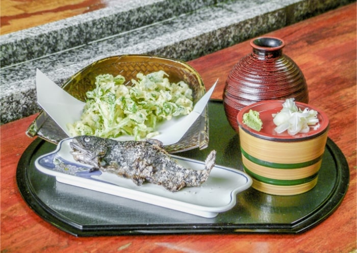 ニジマス塩焼き・天ぷらセット